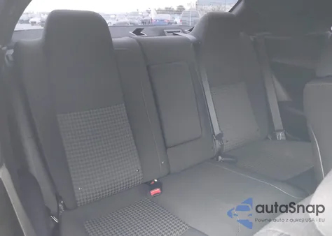 2019 Dodge Challenger R/T из США, поврежденный, VIN 2C3CDZBT4KH573662